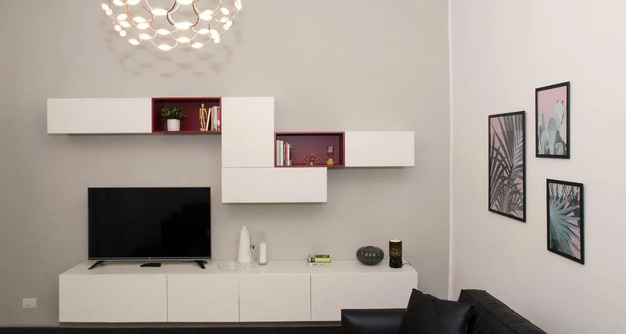 Joivy Splendid 3Br Apt With Parking And Terrace In Como Lake Como 0*,  Италия