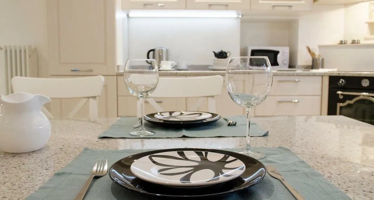 Joivy Splendid 3Br Apt With Parking And Terrace In Como Lake Como Апартаменты
